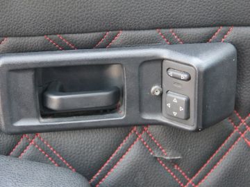 Peugeot 106